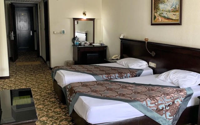Omur Hotel