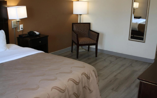 Quality Inn & Suites Wichita Falls I-44
