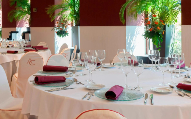 AC Hotel Palacio de Santa Ana by Marriott