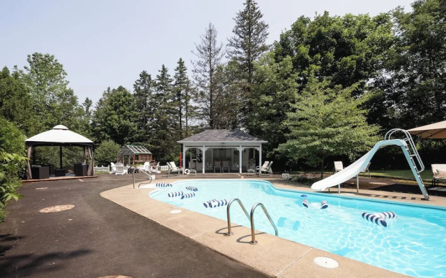 Lee Farm Inn