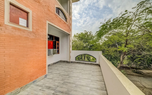 Oyo 30398 Hotel Royal Residency