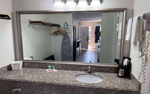 Days Inn by Wyndham Orange