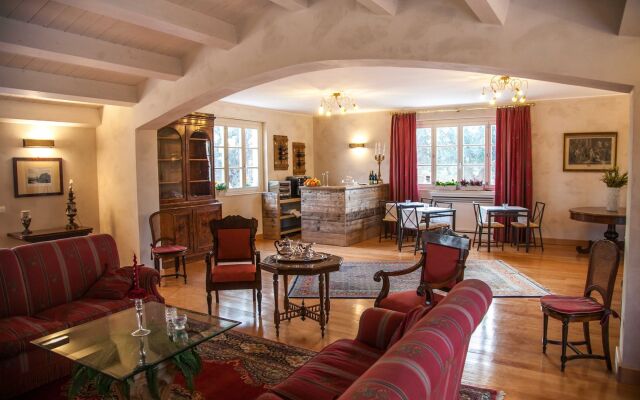 Zahir Country House