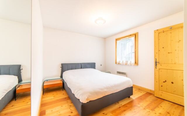 Vallet T4 Luxury Hyper Center