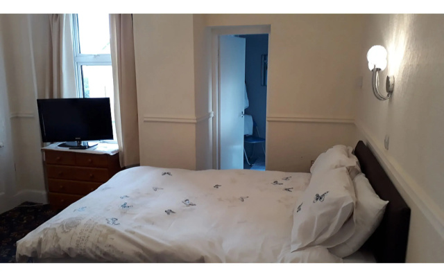 Cedar Villa Guest House