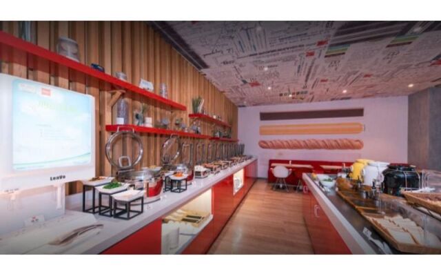 ibis Styles Shanghai New Hongqiao Hotel