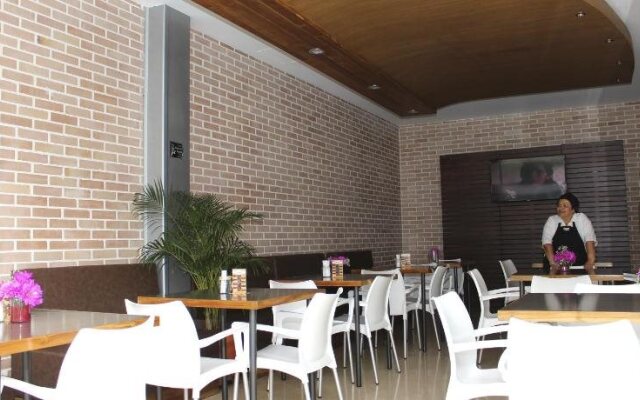 Nogal Hotel