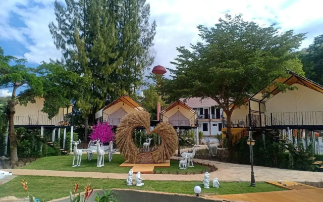 Mont Blanc Base Camp Khaoyai