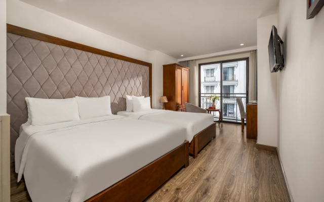 Royal Charm Hotel