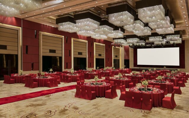 Crowne Plaza Huizhou by IHG