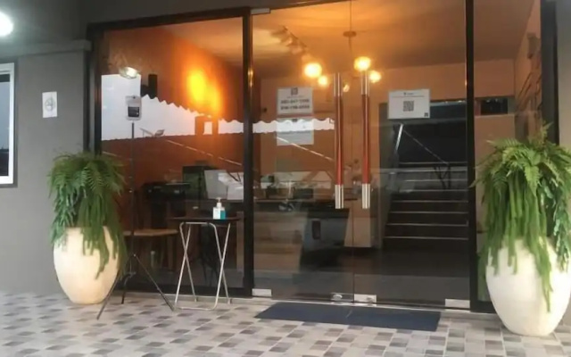 Capital O 75406 Hotel M Rojana