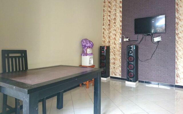 OYO 2442 Windrisari Homestay