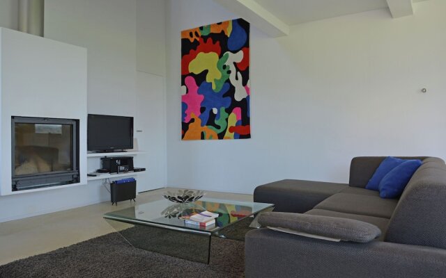 Holiday House Renovated With Pool