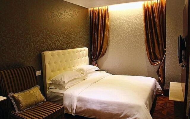 Super 8 Hotel