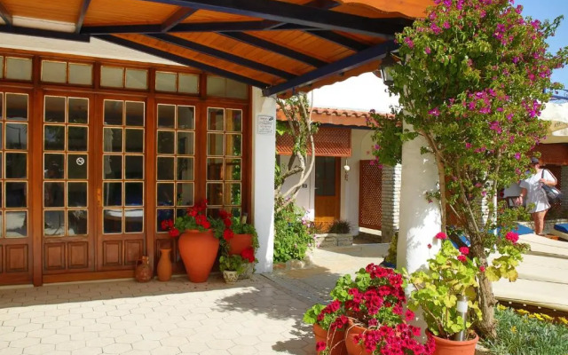 Yalıhan Hotel
