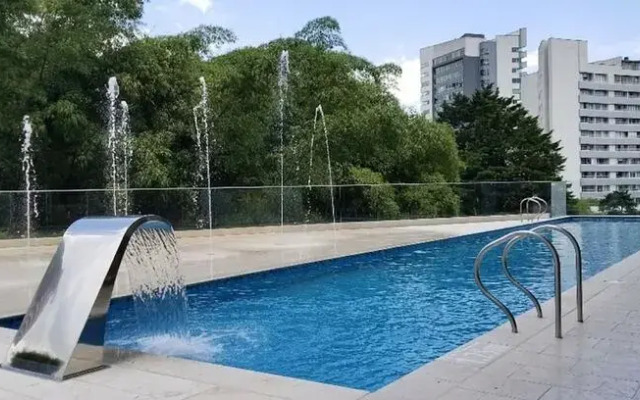 El Pino Apart