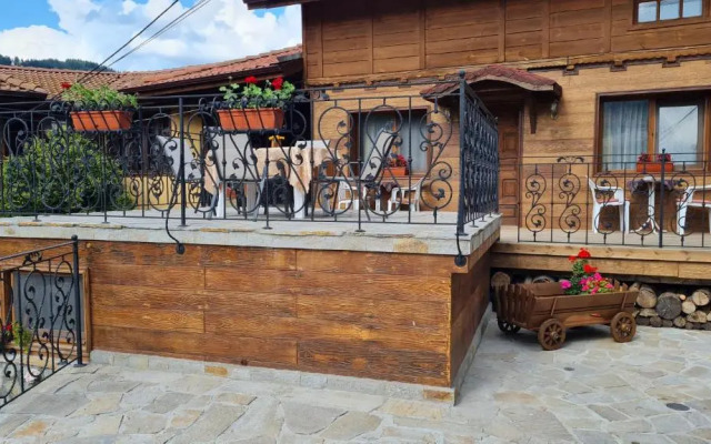 Zlatniyat Telets Guest Rooms