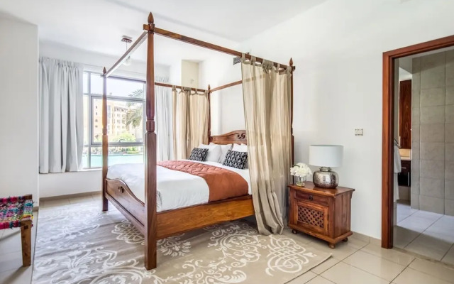 Spectacular 2BR in Upscale Burj Khalifa District