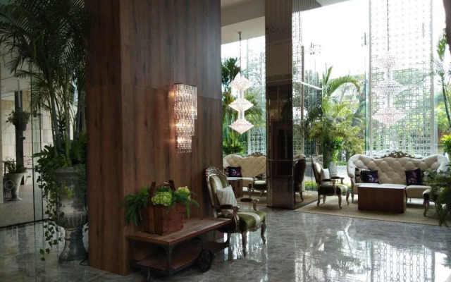 The Riviera Wongamat Hong Apartment