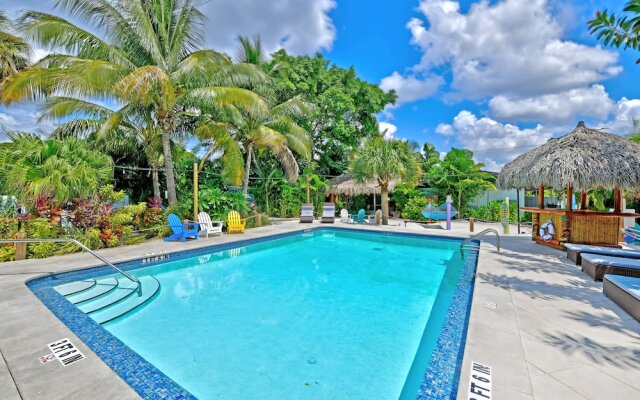 The Elephant Ear Cabanas