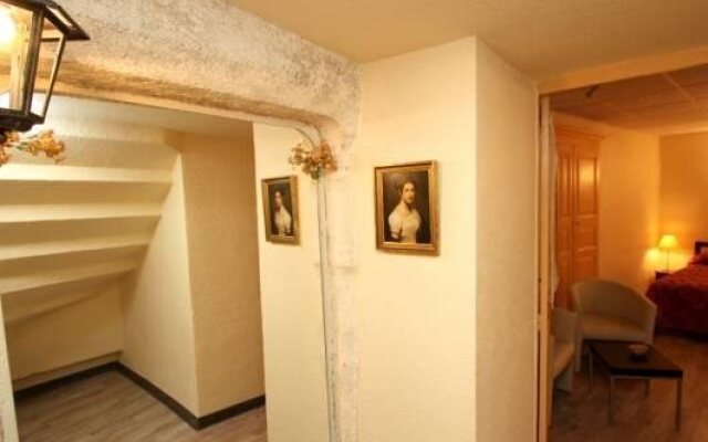 Logis Hotel le Prieure
