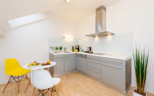 EMPIRENT Apartments City Center