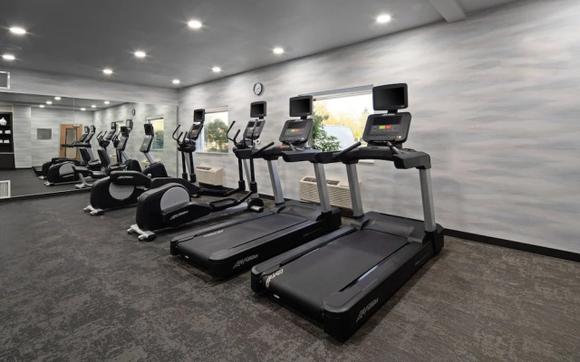 Fairfield by Marriott Inn & Suites Seattle Sea-Tac Airport