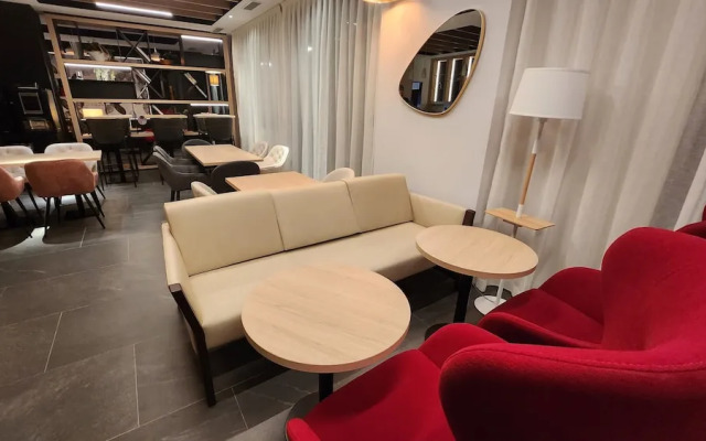 Hotel Sercotel Plana Suites