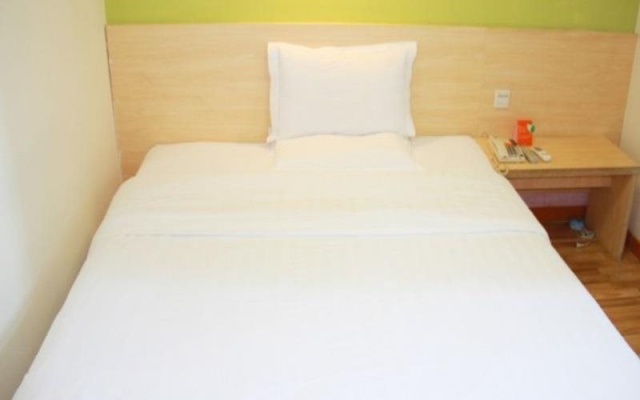 7 Days Inn Kunming Renmin East Road Jiaosanqiao Subway Station Branch – Guest Rooms – Kunming