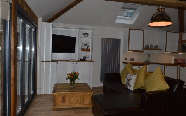 Cedar Lodge