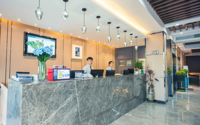 City Comfort Inn