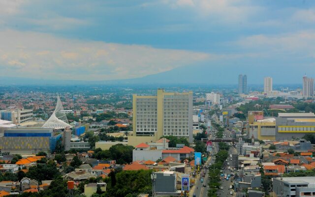 Comfortable and Beautiful 1BR Apartment at Atlanta Residence