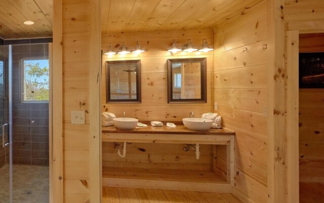 Alpine Pool Lodge Holiday home 2