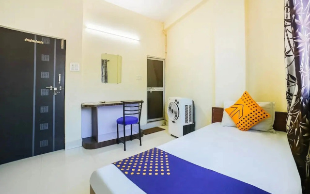 Bharat Lodge  by OYO Rooms