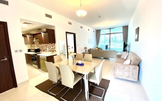 Beautiful Sea View Palm