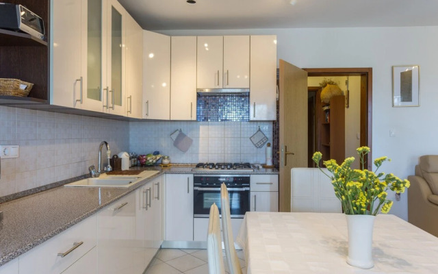 Apartment Tomazin