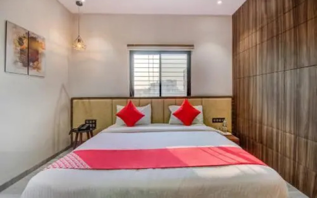 Hotel Imperia By OYO Rooms
