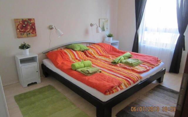 Mr King's Flat