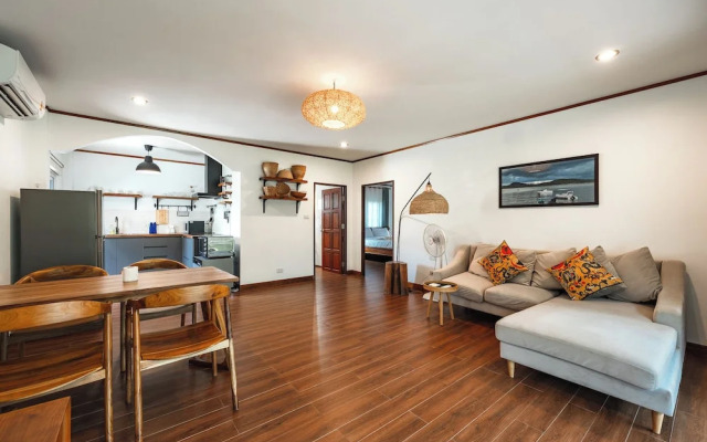 1BR Apt Poolside Near Yanui Beach V201
