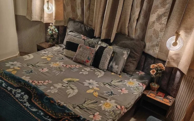 Naari Home Stay