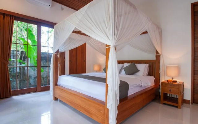Flamboyant Villa Ubud