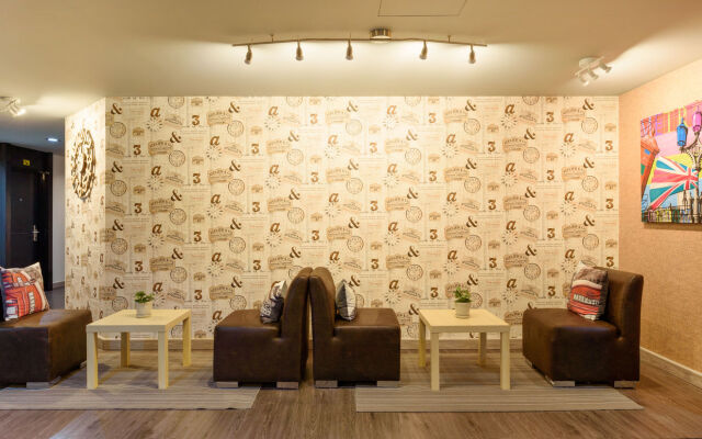 The Loft Seaside Sriracha