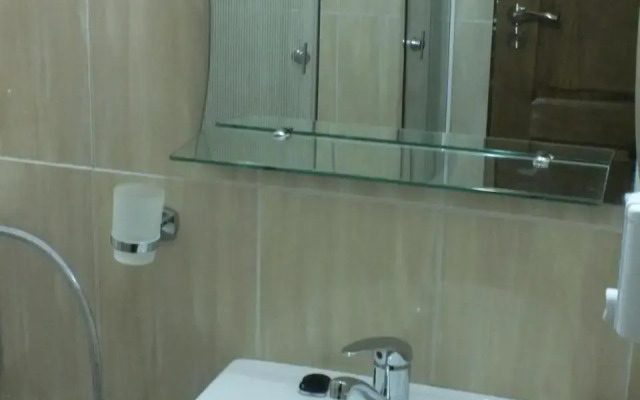 Camere De Inchiriat Onelia