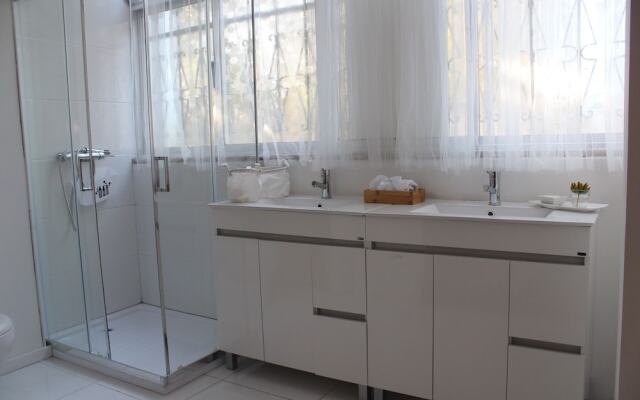 Colina Guesthouse - Braga