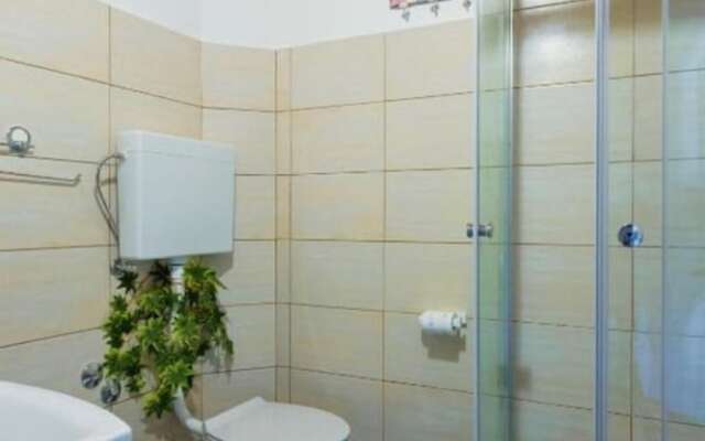 Barbara - Perfect Holiday - H