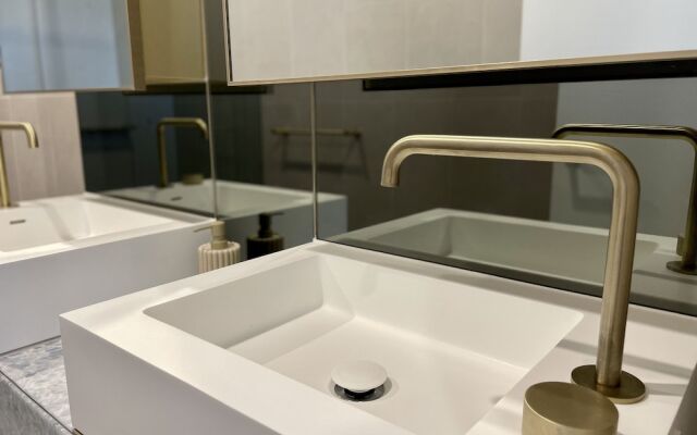 Skygarden Luxury Condo