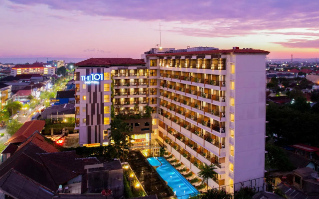 THE 1O1 Yogyakarta Tugu