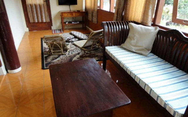 Villa Tunas Alam Mutiara – Guest Rooms – Cisarua