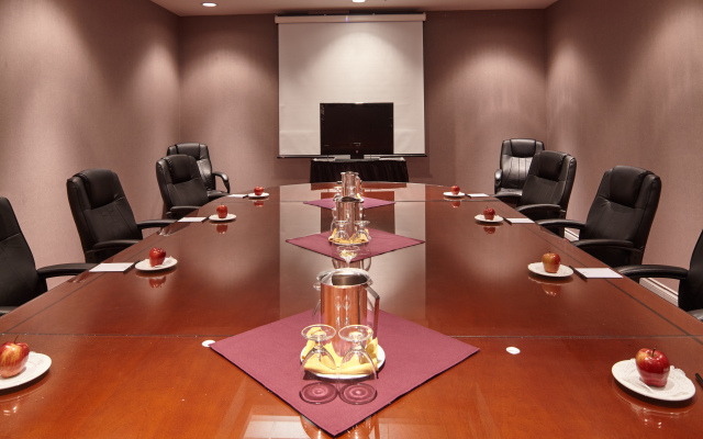 Executive Plaza Hotel Metro Vancouver