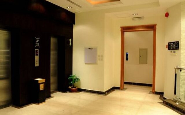 Al Yamama Palace Hotel Suites